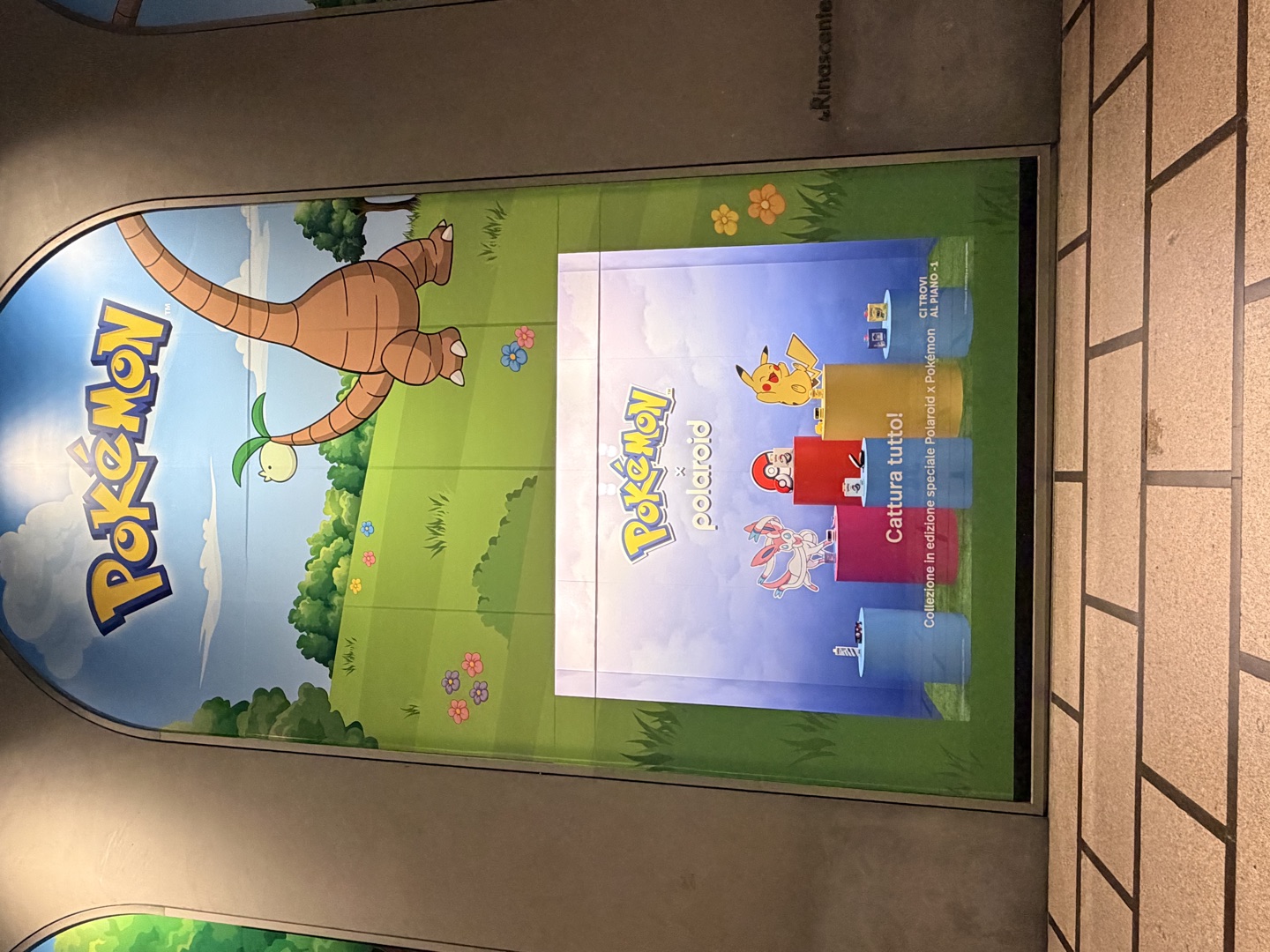 Vetrina Pokémon × Polaroid alla Rinascente